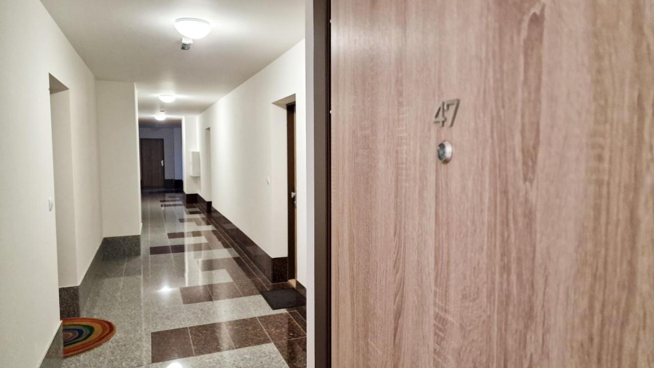 Luxo 2 Room Apartments By Bratislavatrip エクステリア 写真