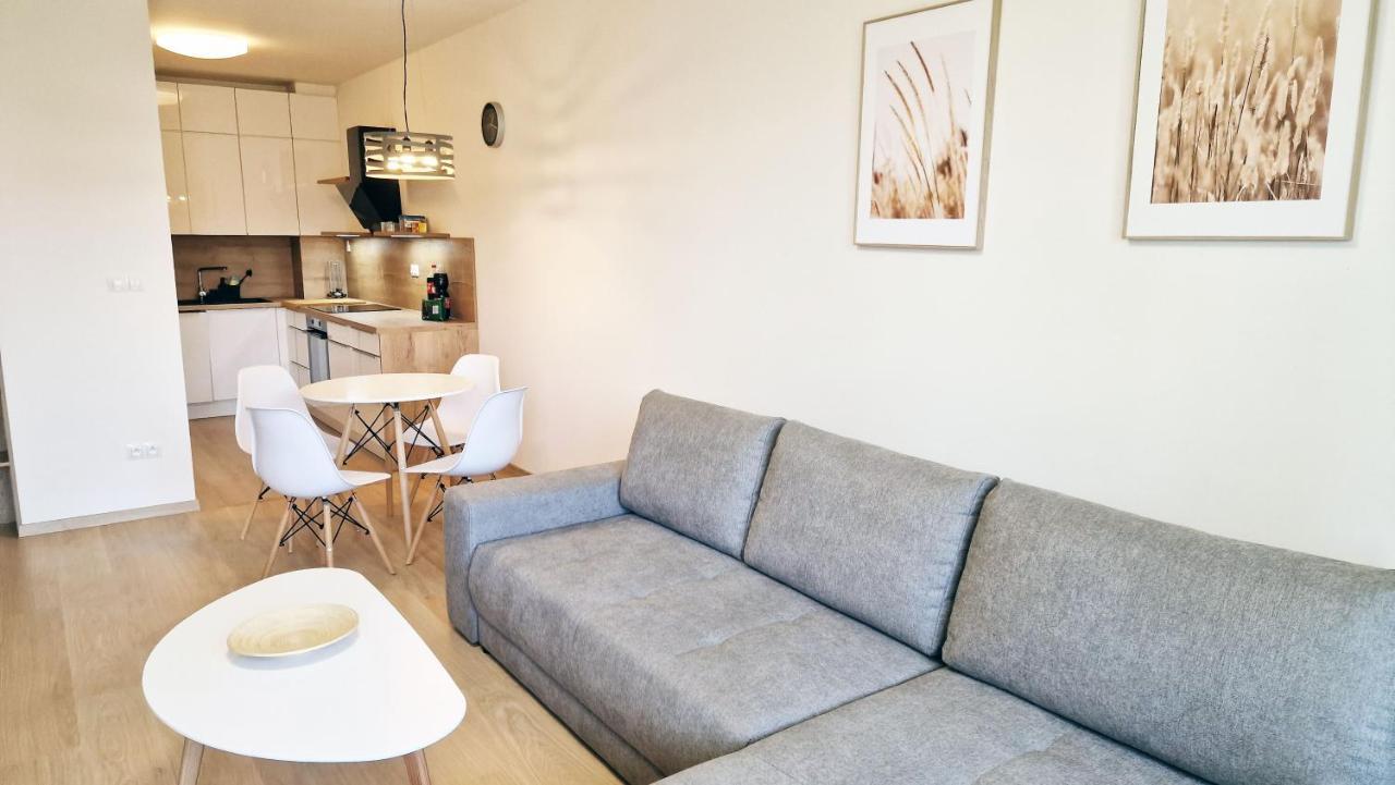 Luxo 2 Room Apartments By Bratislavatrip エクステリア 写真